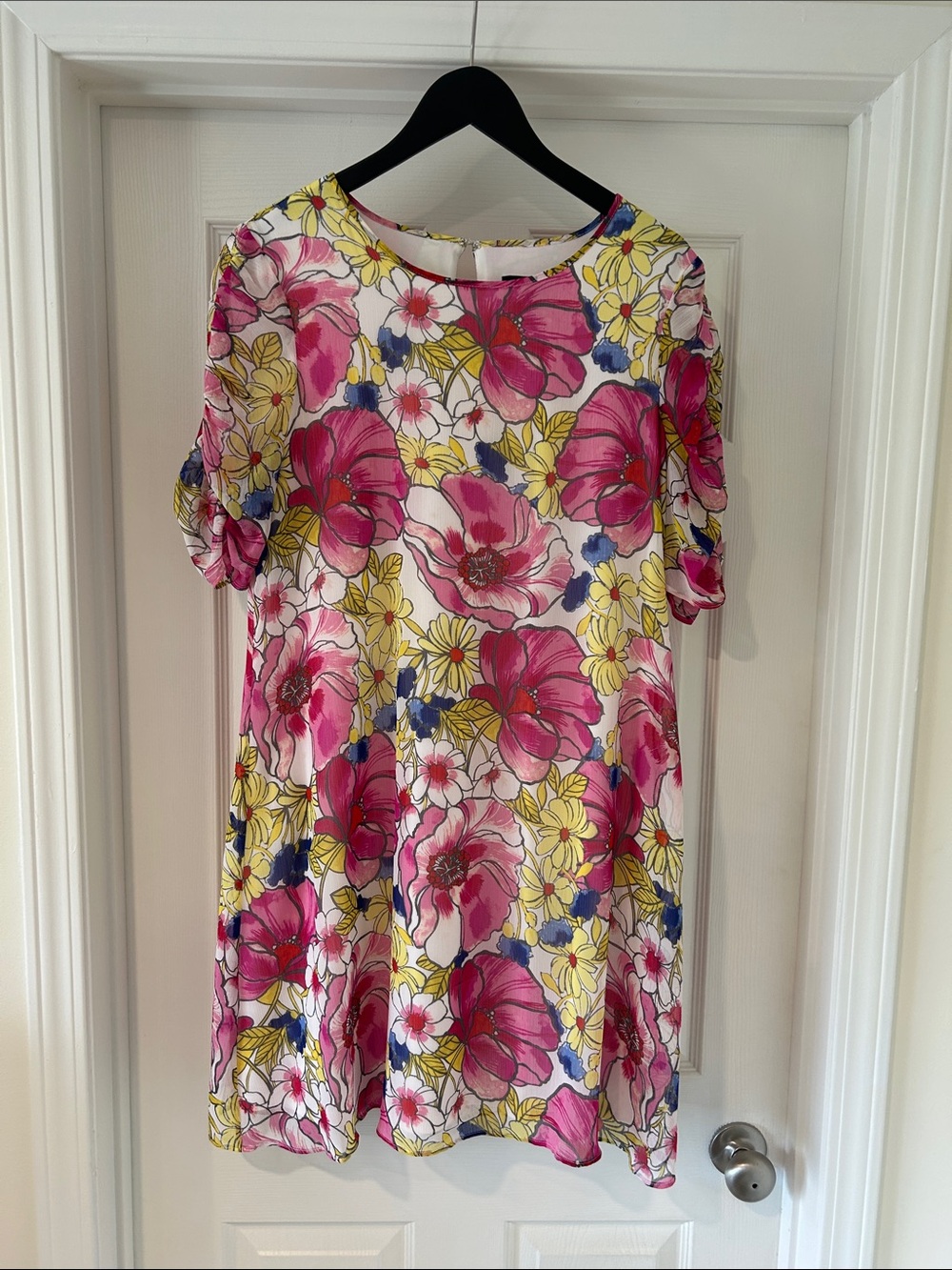 Women’s dress Dkny floral colorful
